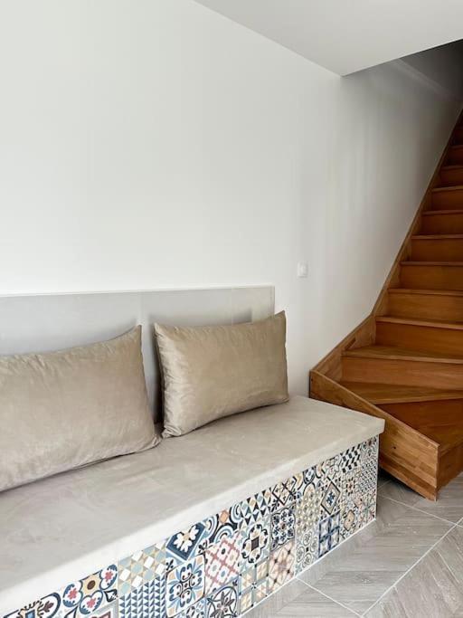 Du Roux Holiday home La Chapelle-Saint-Martin-en-Plaine